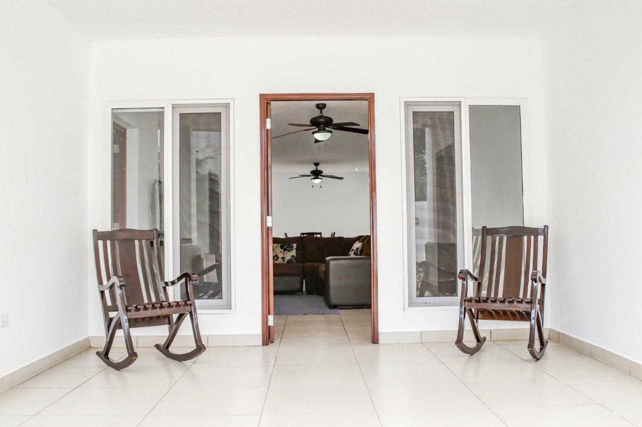 Apartamentos Vistas De Santo Domingo 마나과 외부 사진